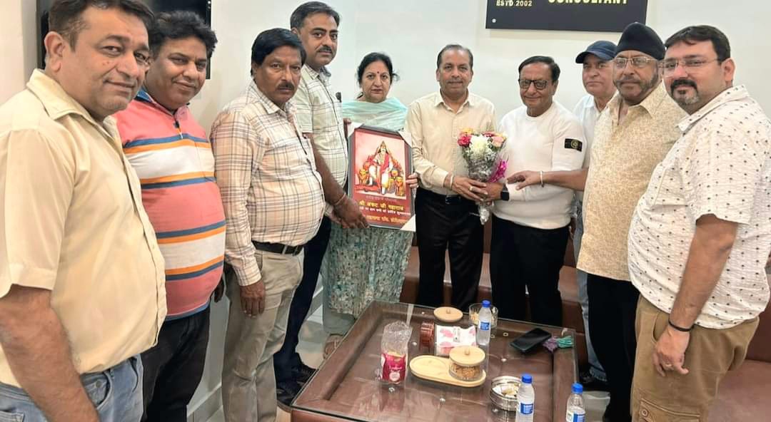 Honoring Kamaljit Setia on becoming the Punjab President of Arora Mahasabha
